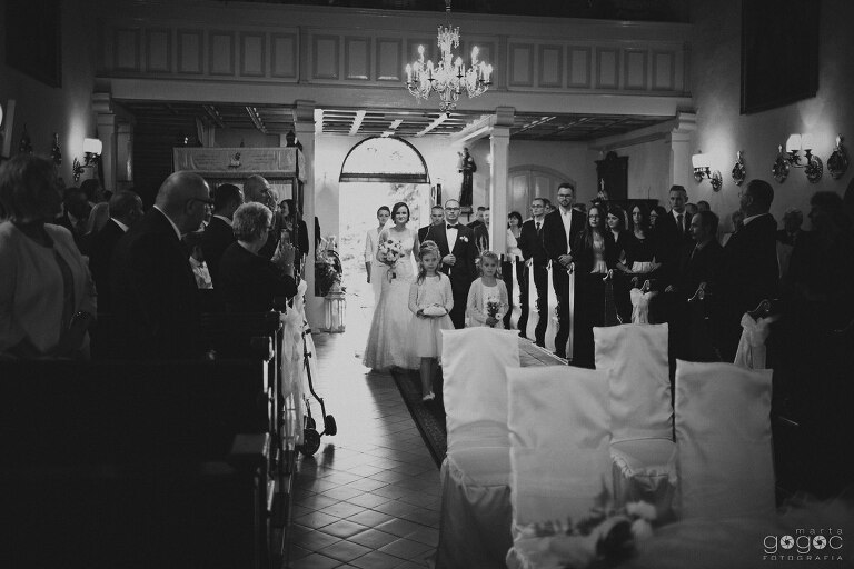 WAAACH5BAEAAAAALAAAAAABAAEAAAICRAEAOw==