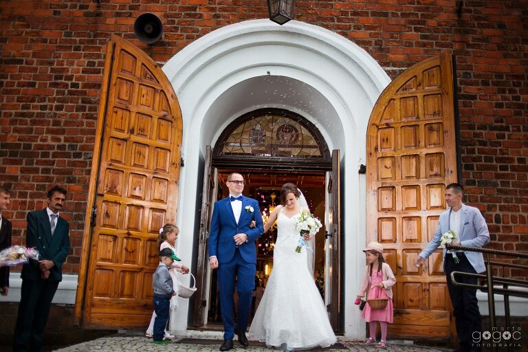 WAAACH5BAEAAAAALAAAAAABAAEAAAICRAEAOw==