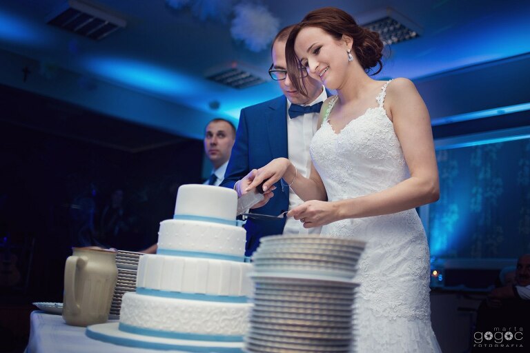 WAAACH5BAEAAAAALAAAAAABAAEAAAICRAEAOw==