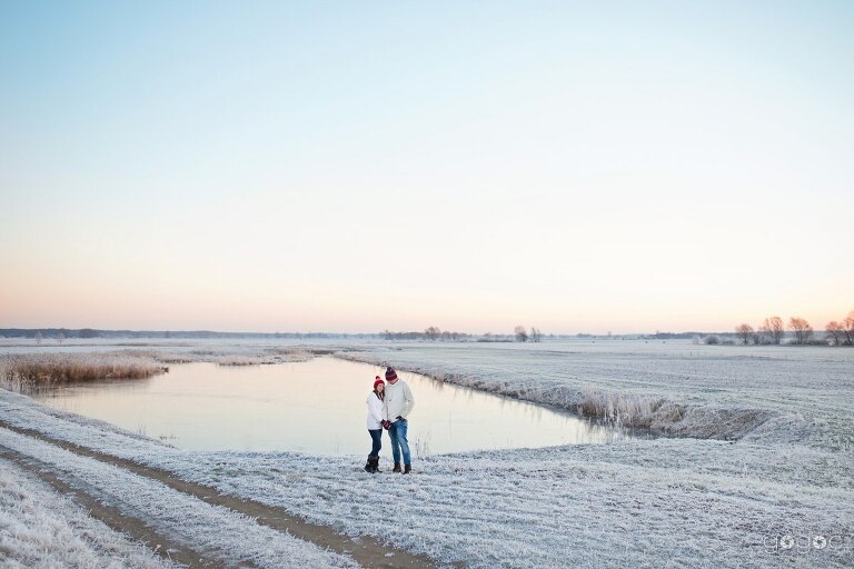 WAAACH5BAEAAAAALAAAAAABAAEAAAICRAEAOw==