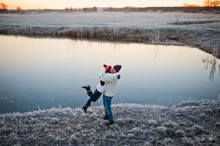 WAAACH5BAEAAAAALAAAAAABAAEAAAICRAEAOw==