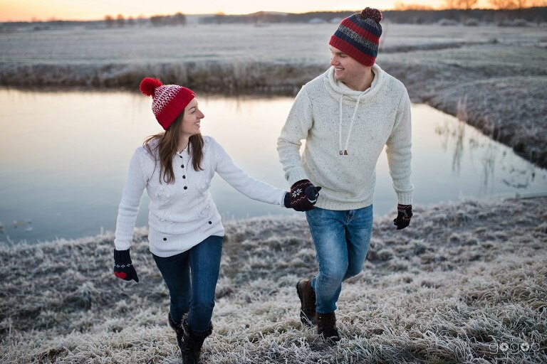 WAAACH5BAEAAAAALAAAAAABAAEAAAICRAEAOw==