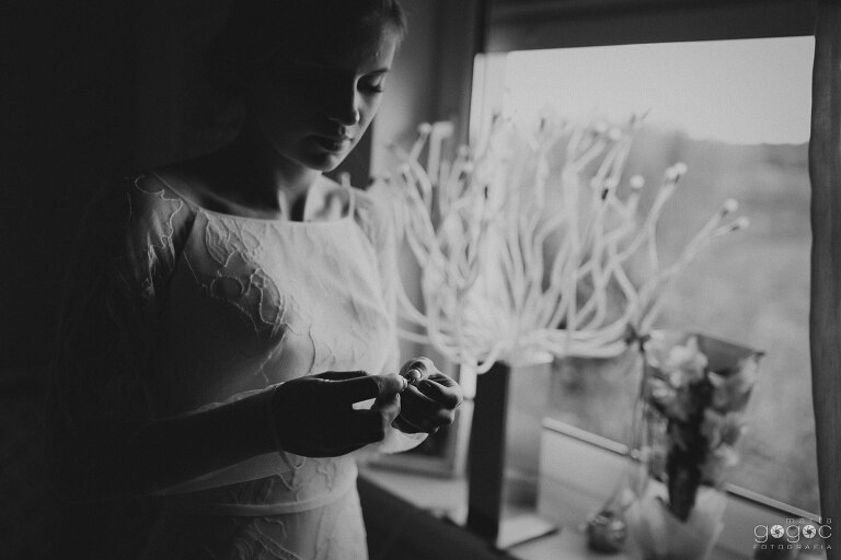 WAAACH5BAEAAAAALAAAAAABAAEAAAICRAEAOw==