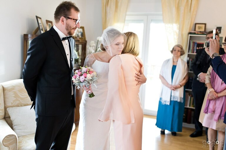 WAAACH5BAEAAAAALAAAAAABAAEAAAICRAEAOw==