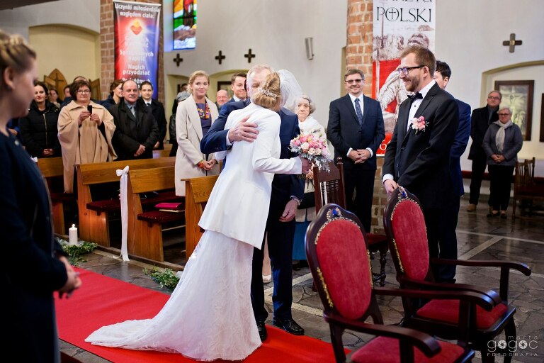 WAAACH5BAEAAAAALAAAAAABAAEAAAICRAEAOw==