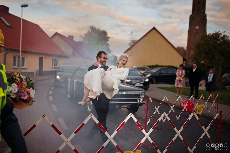 WAAACH5BAEAAAAALAAAAAABAAEAAAICRAEAOw==