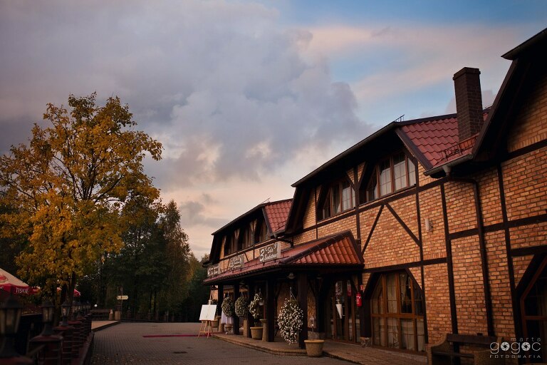 WAAACH5BAEAAAAALAAAAAABAAEAAAICRAEAOw==