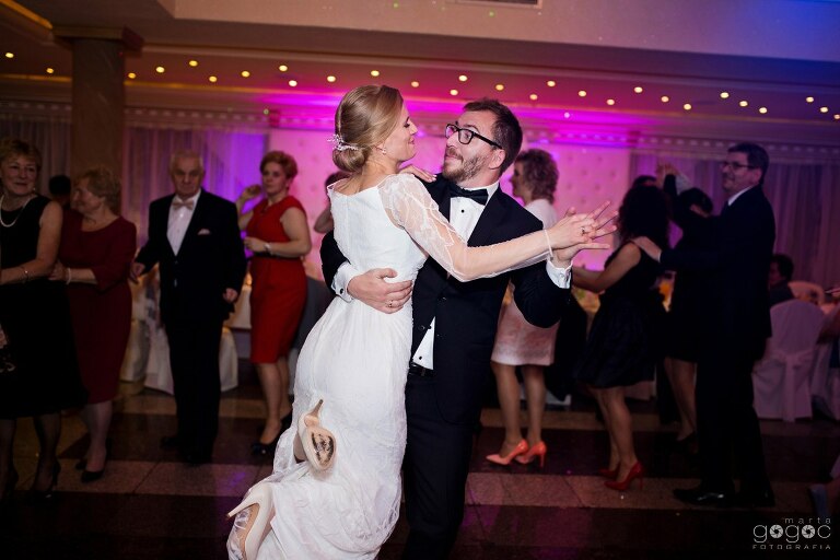 WAAACH5BAEAAAAALAAAAAABAAEAAAICRAEAOw==