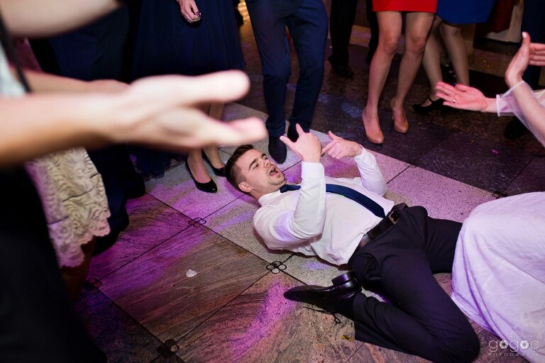 WAAACH5BAEAAAAALAAAAAABAAEAAAICRAEAOw==