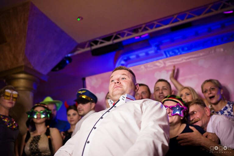 WAAACH5BAEAAAAALAAAAAABAAEAAAICRAEAOw==