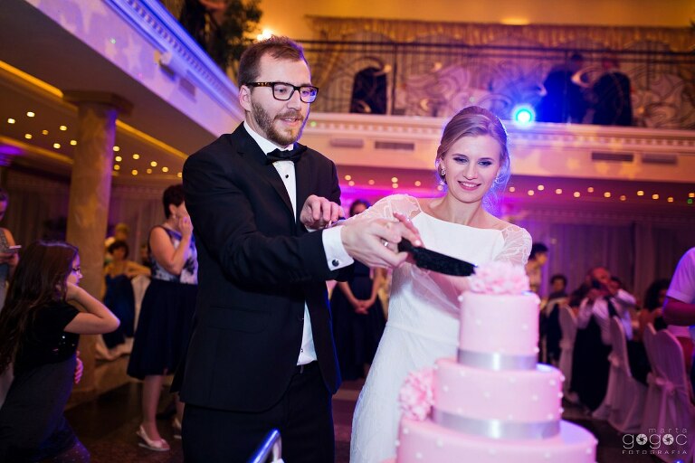 WAAACH5BAEAAAAALAAAAAABAAEAAAICRAEAOw==