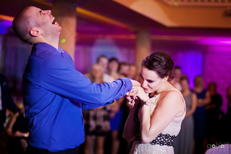 WAAACH5BAEAAAAALAAAAAABAAEAAAICRAEAOw==