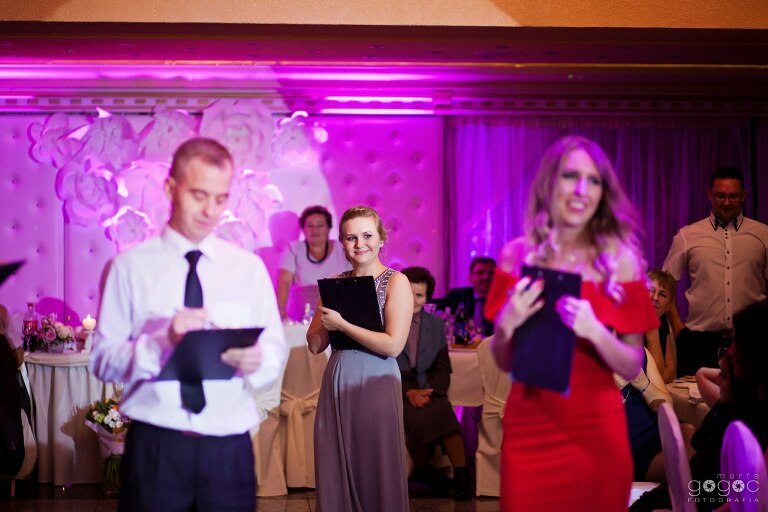 WAAACH5BAEAAAAALAAAAAABAAEAAAICRAEAOw==