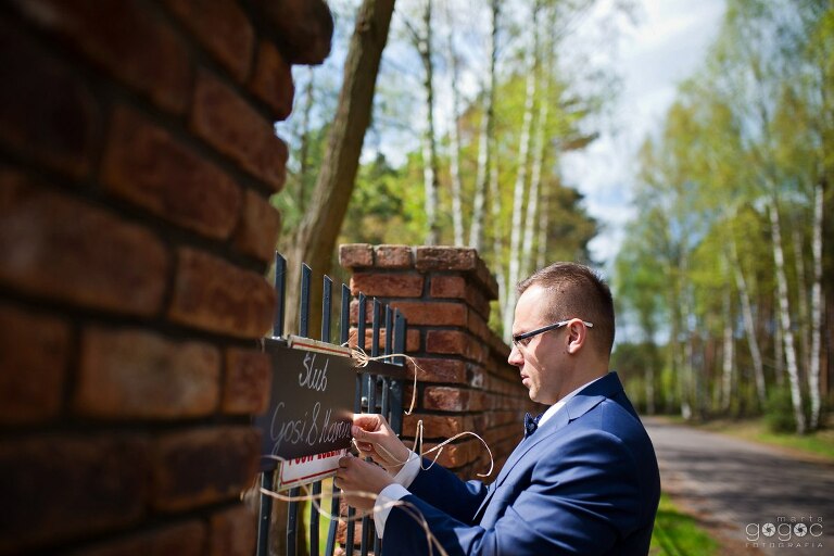 WAAACH5BAEAAAAALAAAAAABAAEAAAICRAEAOw==