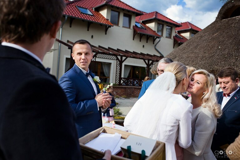 WAAACH5BAEAAAAALAAAAAABAAEAAAICRAEAOw==