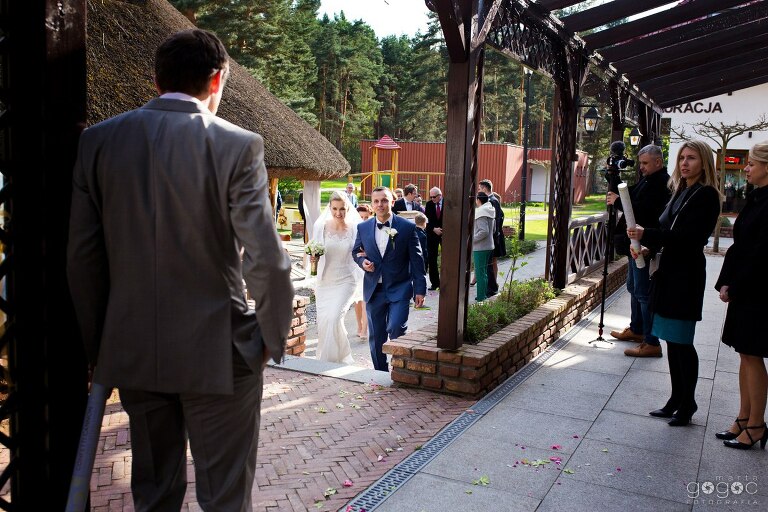 WAAACH5BAEAAAAALAAAAAABAAEAAAICRAEAOw==