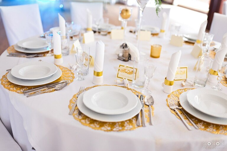 WAAACH5BAEAAAAALAAAAAABAAEAAAICRAEAOw==