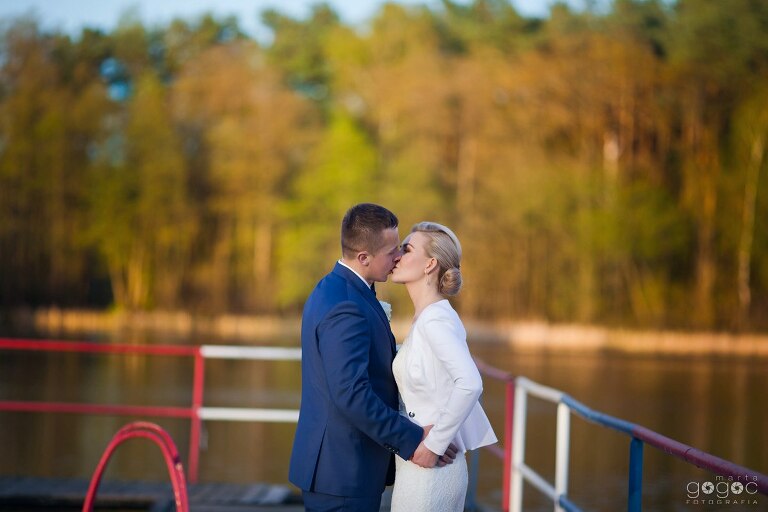 WAAACH5BAEAAAAALAAAAAABAAEAAAICRAEAOw==