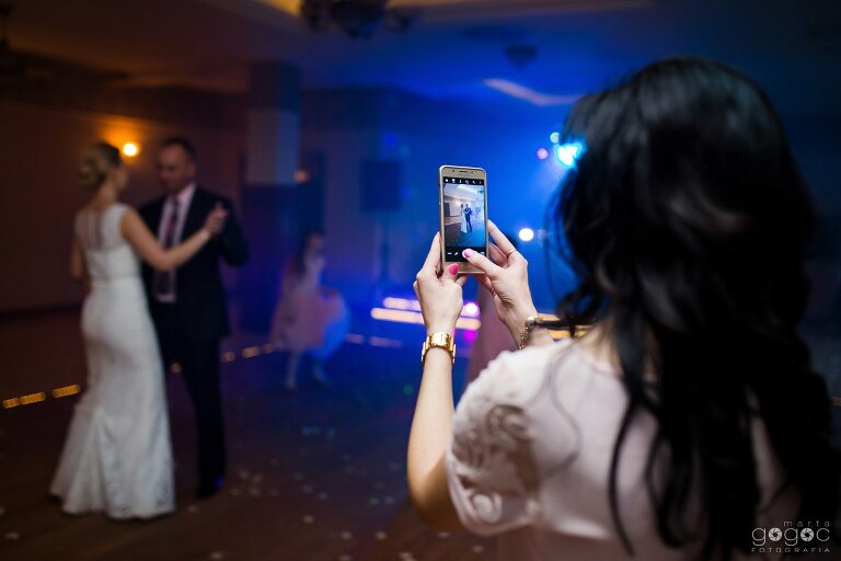 WAAACH5BAEAAAAALAAAAAABAAEAAAICRAEAOw==