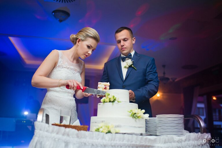 WAAACH5BAEAAAAALAAAAAABAAEAAAICRAEAOw==