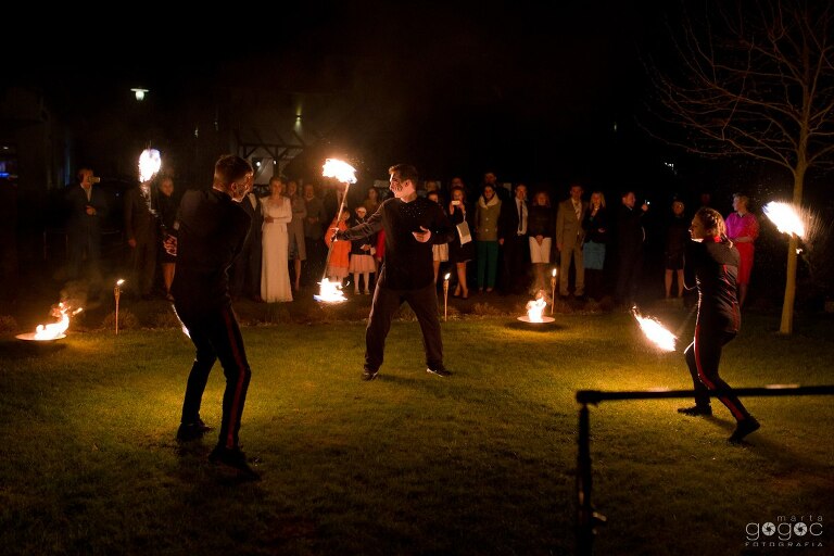 WAAACH5BAEAAAAALAAAAAABAAEAAAICRAEAOw==