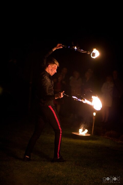 WAAACH5BAEAAAAALAAAAAABAAEAAAICRAEAOw==