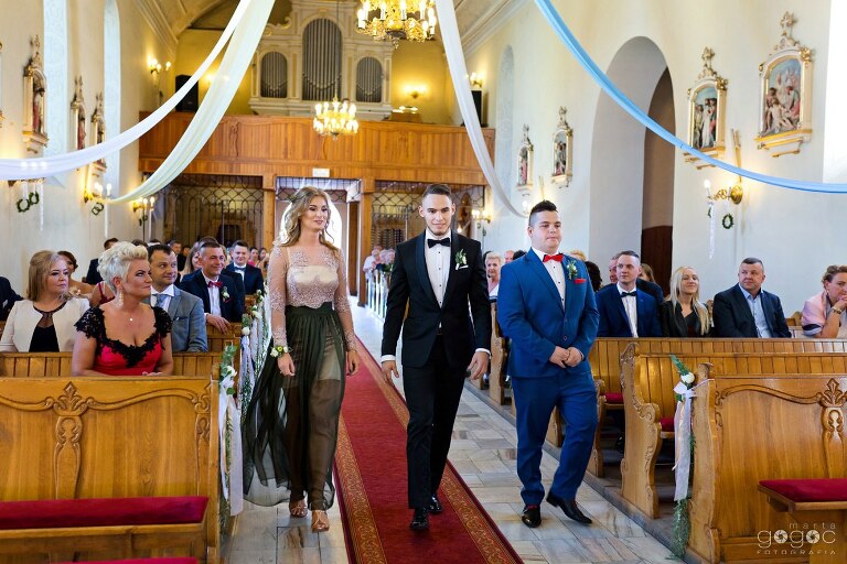 WAAACH5BAEAAAAALAAAAAABAAEAAAICRAEAOw==