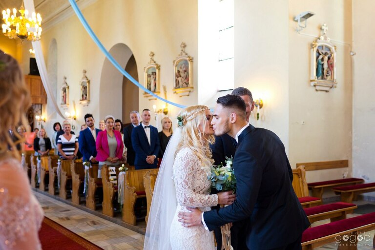 WAAACH5BAEAAAAALAAAAAABAAEAAAICRAEAOw==