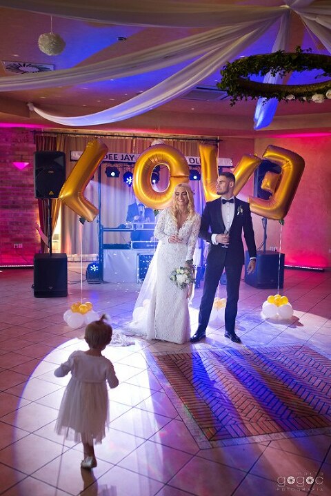 WAAACH5BAEAAAAALAAAAAABAAEAAAICRAEAOw==