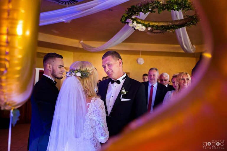 WAAACH5BAEAAAAALAAAAAABAAEAAAICRAEAOw==