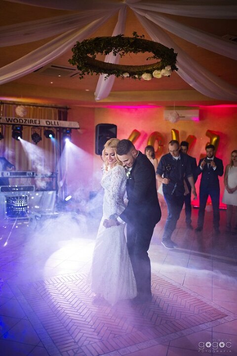 WAAACH5BAEAAAAALAAAAAABAAEAAAICRAEAOw==