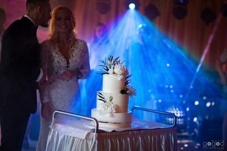 WAAACH5BAEAAAAALAAAAAABAAEAAAICRAEAOw==