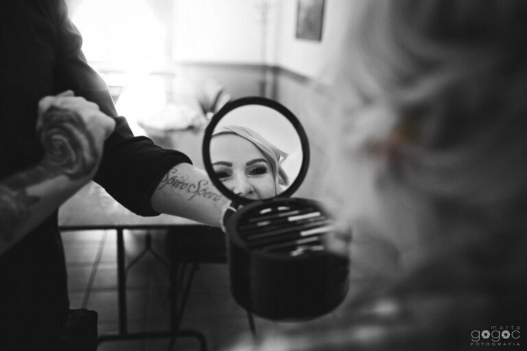 WAAACH5BAEAAAAALAAAAAABAAEAAAICRAEAOw==