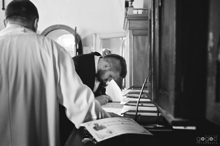 WAAACH5BAEAAAAALAAAAAABAAEAAAICRAEAOw==