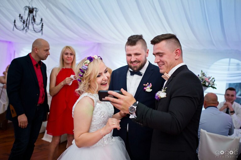 WAAACH5BAEAAAAALAAAAAABAAEAAAICRAEAOw==