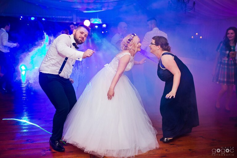 WAAACH5BAEAAAAALAAAAAABAAEAAAICRAEAOw==