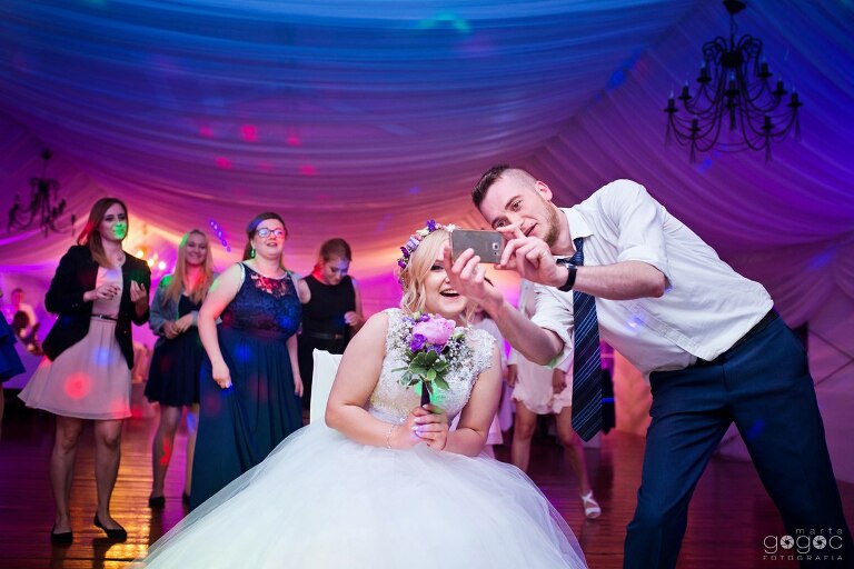 WAAACH5BAEAAAAALAAAAAABAAEAAAICRAEAOw==