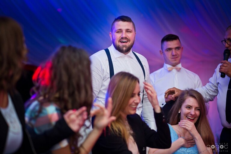 WAAACH5BAEAAAAALAAAAAABAAEAAAICRAEAOw==