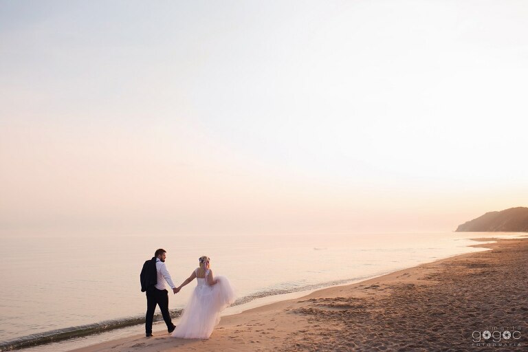 WAAACH5BAEAAAAALAAAAAABAAEAAAICRAEAOw==