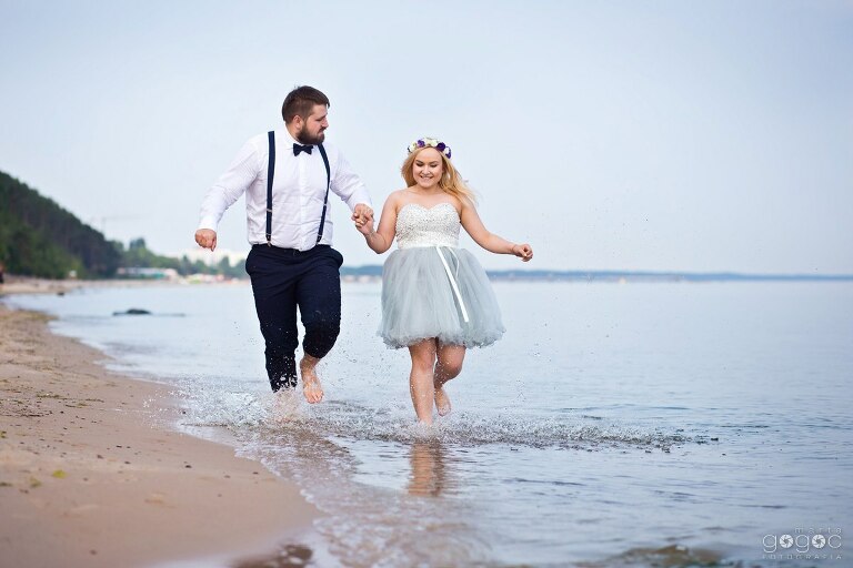 WAAACH5BAEAAAAALAAAAAABAAEAAAICRAEAOw==