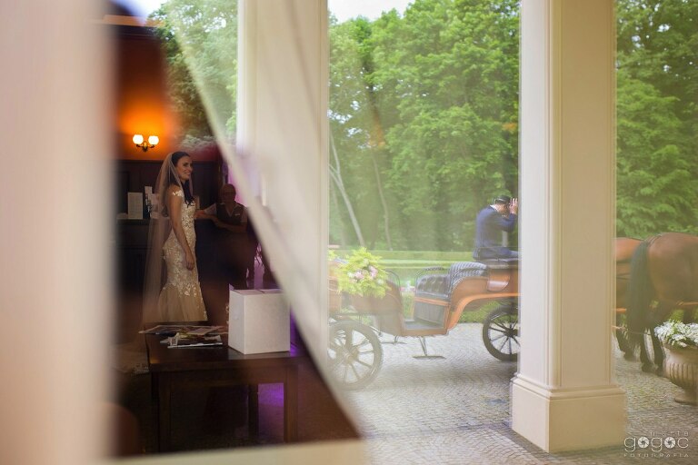 WAAACH5BAEAAAAALAAAAAABAAEAAAICRAEAOw==