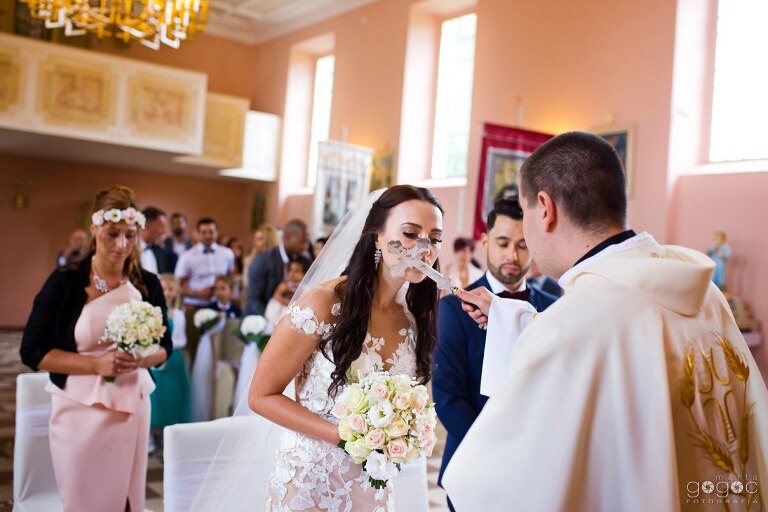 WAAACH5BAEAAAAALAAAAAABAAEAAAICRAEAOw==