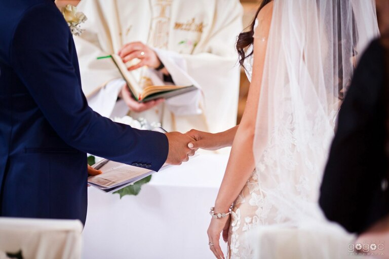 WAAACH5BAEAAAAALAAAAAABAAEAAAICRAEAOw==