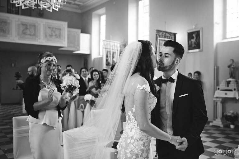 WAAACH5BAEAAAAALAAAAAABAAEAAAICRAEAOw==