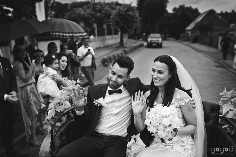 WAAACH5BAEAAAAALAAAAAABAAEAAAICRAEAOw==