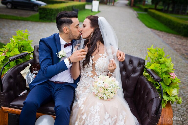 WAAACH5BAEAAAAALAAAAAABAAEAAAICRAEAOw==