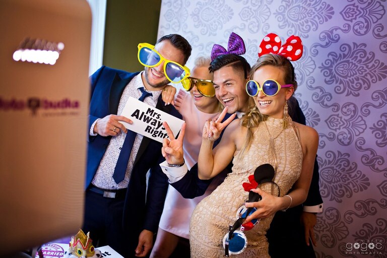 WAAACH5BAEAAAAALAAAAAABAAEAAAICRAEAOw==