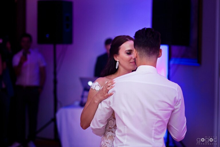 WAAACH5BAEAAAAALAAAAAABAAEAAAICRAEAOw==