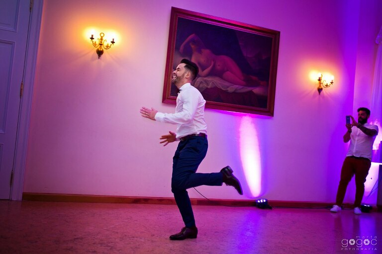 WAAACH5BAEAAAAALAAAAAABAAEAAAICRAEAOw==