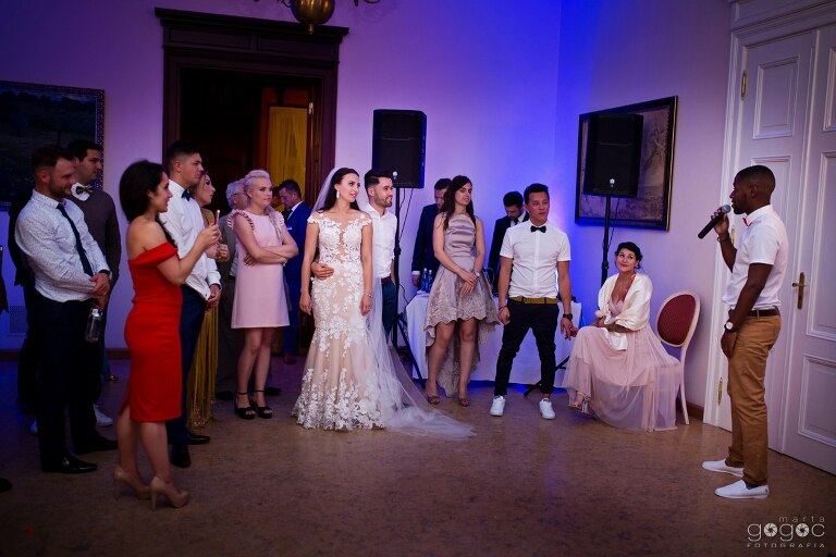 WAAACH5BAEAAAAALAAAAAABAAEAAAICRAEAOw==